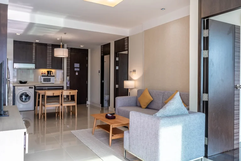 1-bedroom-serviced-apartment-bangkok-hotel-5-star