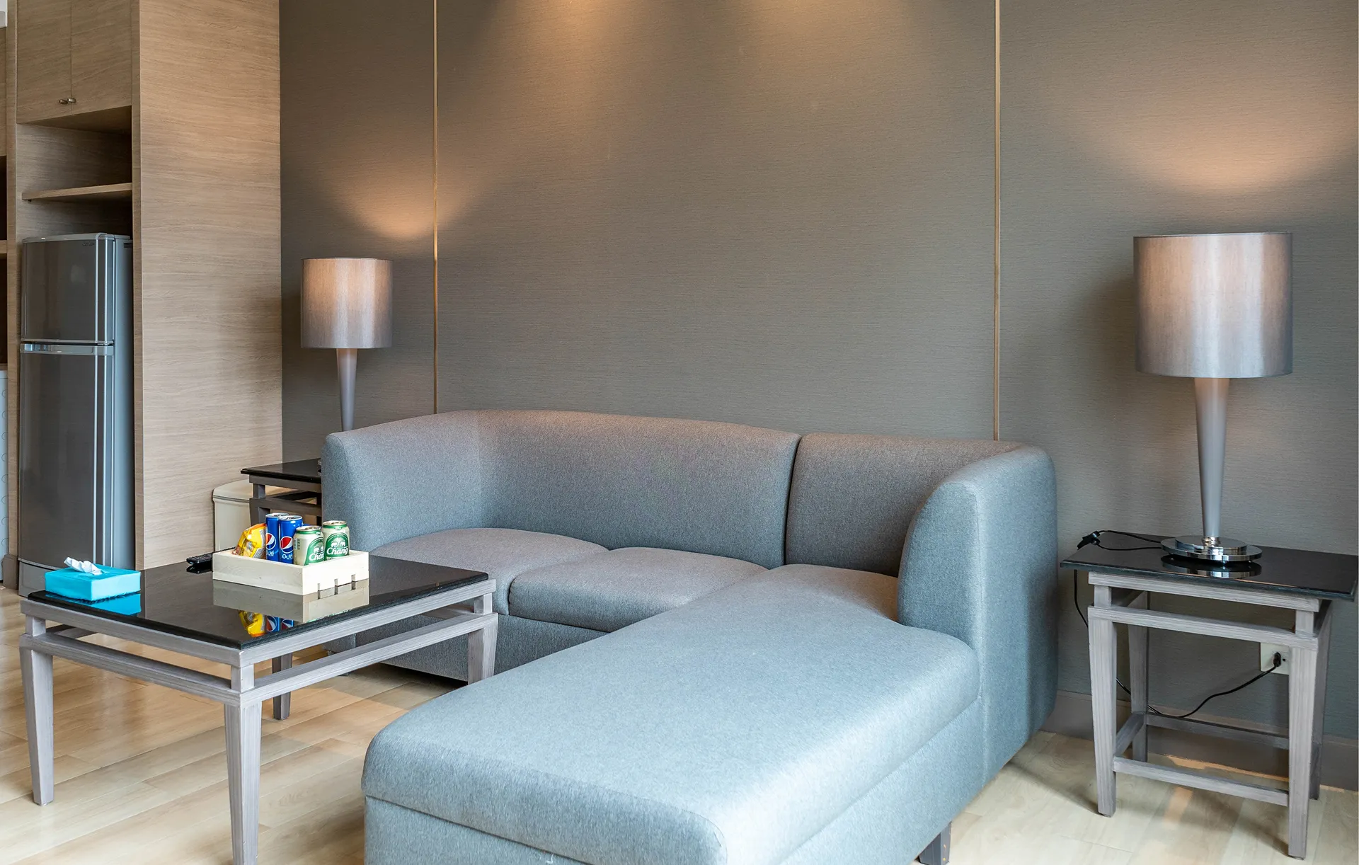 suite bangkok hotel 1-bedroom with kitchen 5-star