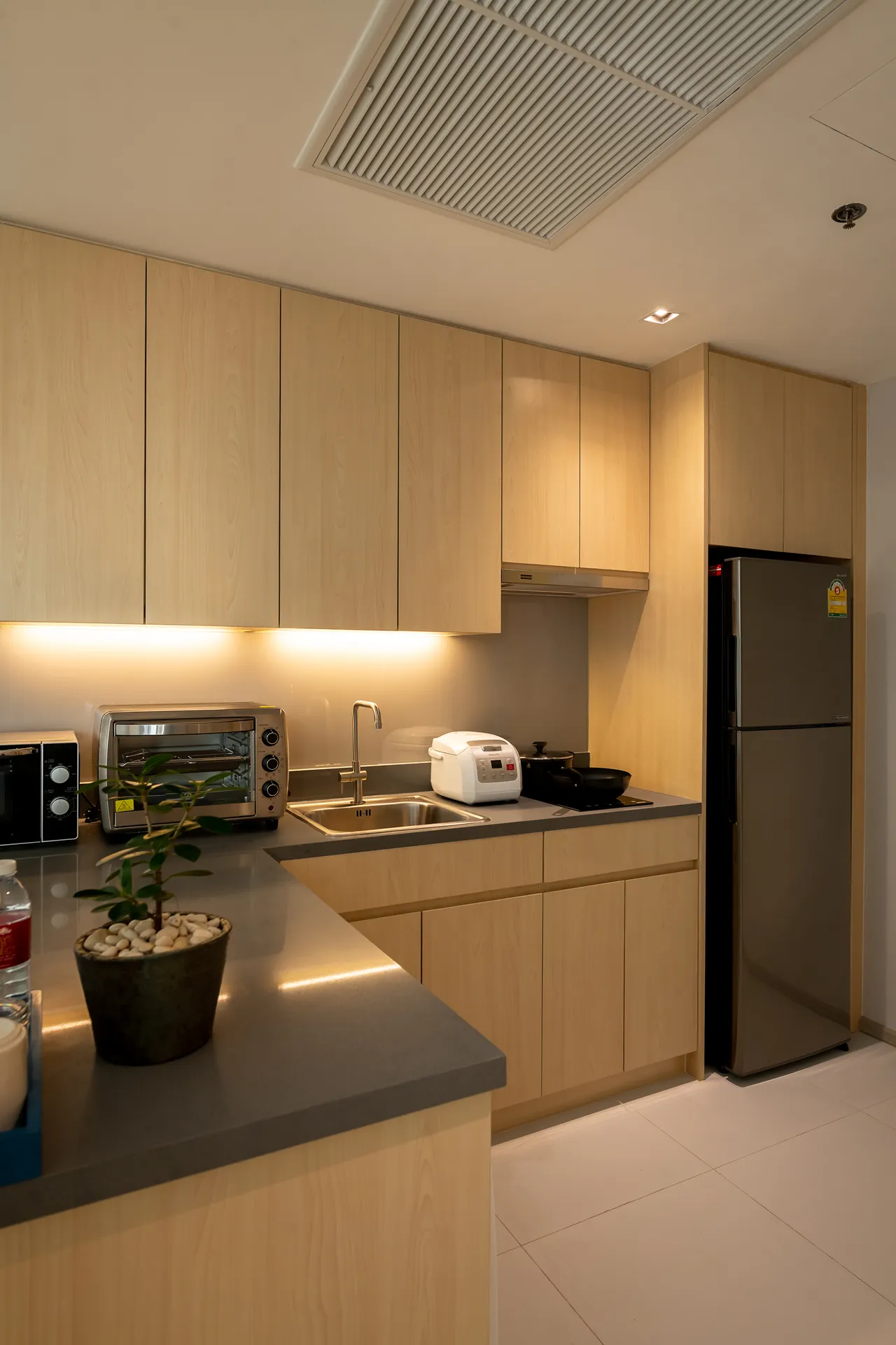 garden 2-bedroom suite bts thonglor 5-star-hotel