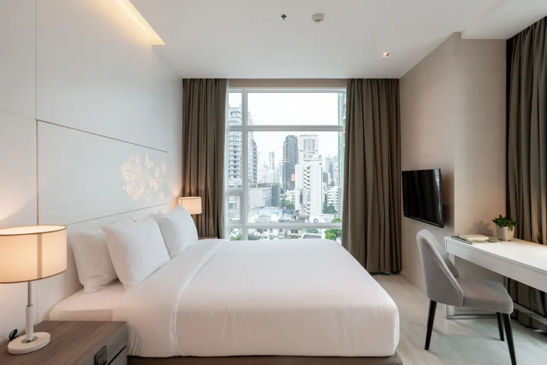 2-bedroom-thonglor-bts-serviced-apartment-kitchen-5-star-hotel