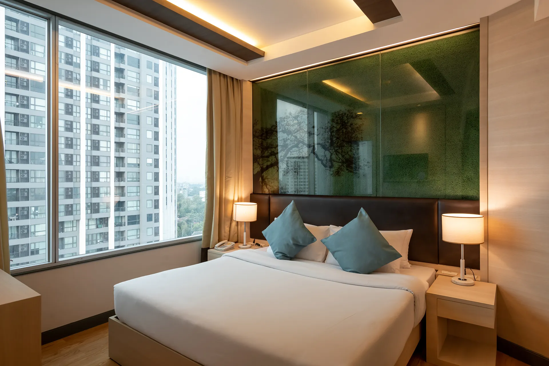 5 star apartment serviced suite bangkok