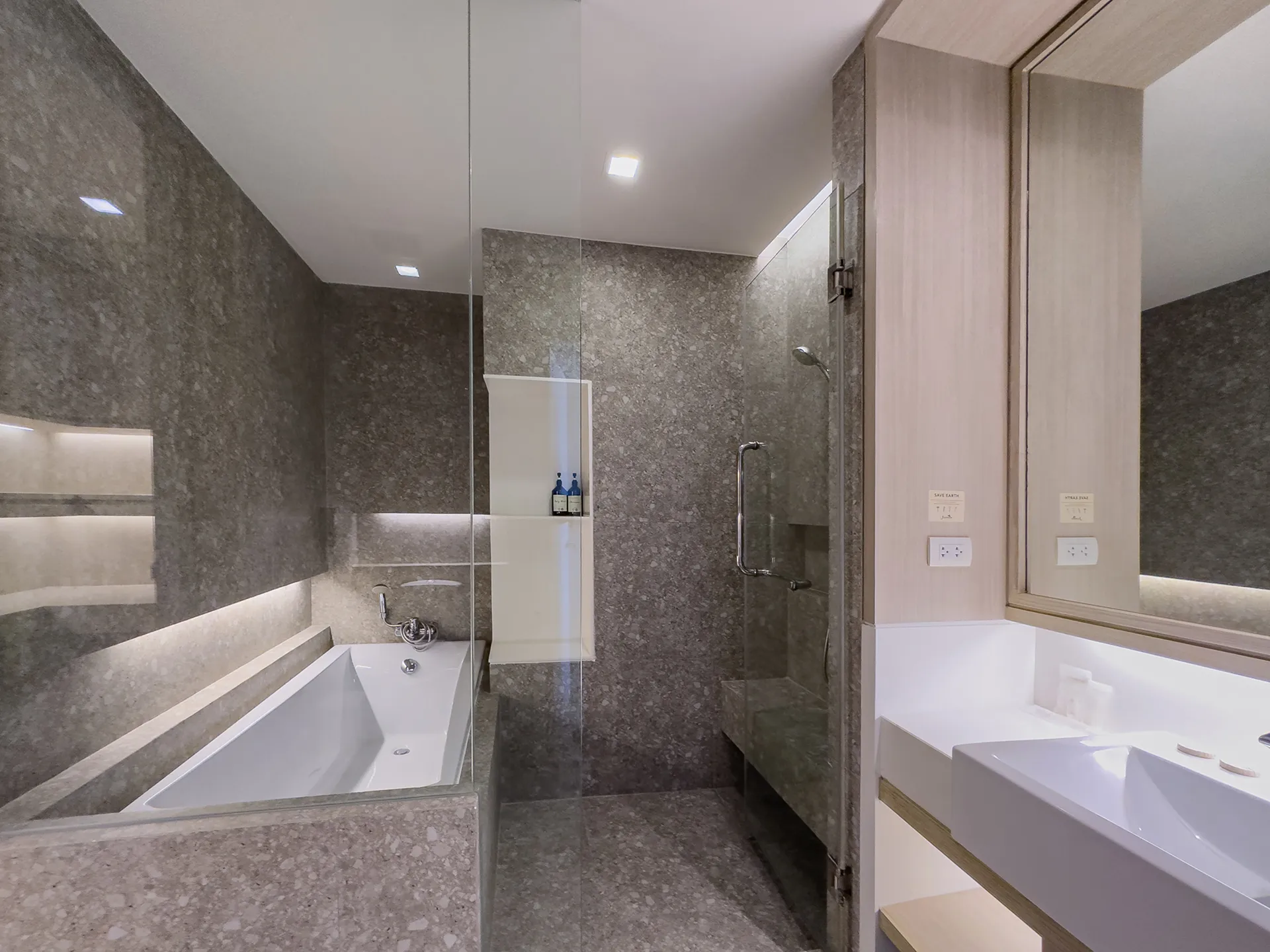 5-star apartment-style hotel bangkok