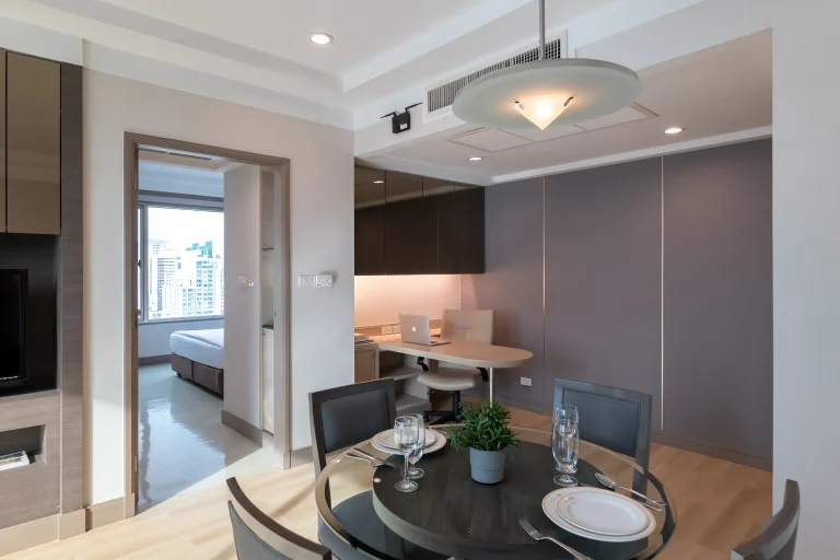 bangkok-2-bedroom-suite-hotel-with-kitchen-dining-space