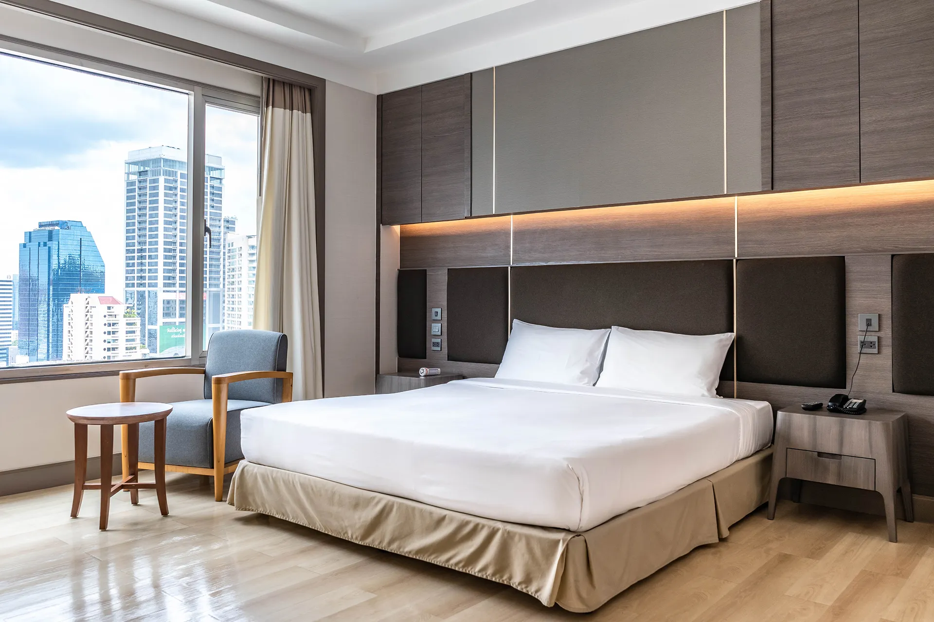 bangkok suite 1-bedroom hotel with kitchen 5-star