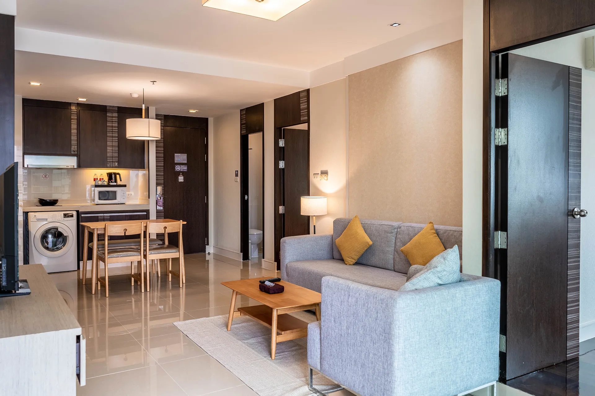 1 bedroom bangkok serviced apartment hotel 5-star