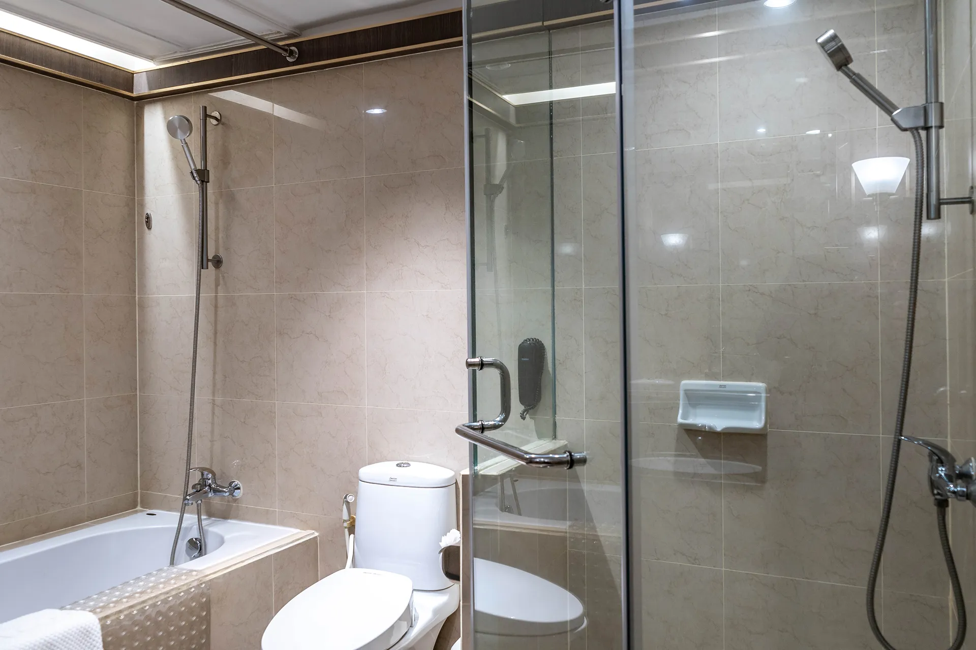 with kitchen suite 1-bedroom bangkok hotel 5-star