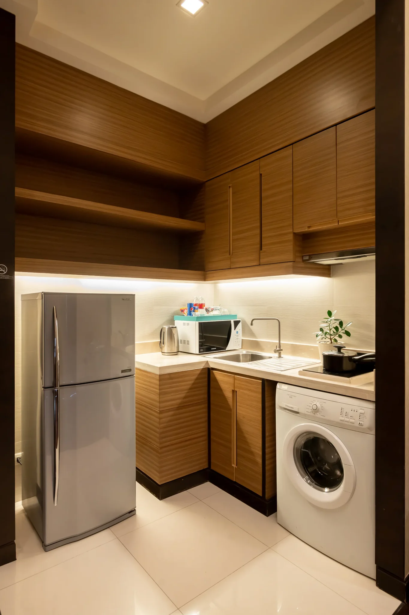 Bangkok hotel with modern private Jacuzzi in