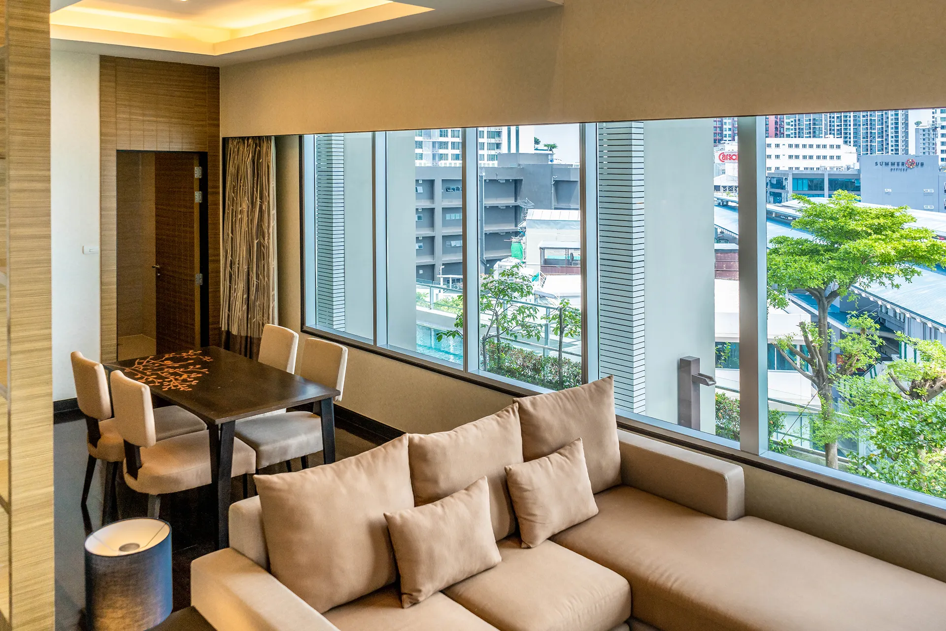 Luxury suite next to bts skytrain bangkok Hotel 5-star interior.