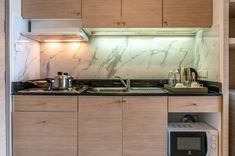 bangkok-suite-1-bedroom-hotel-with-kitchen-5-star