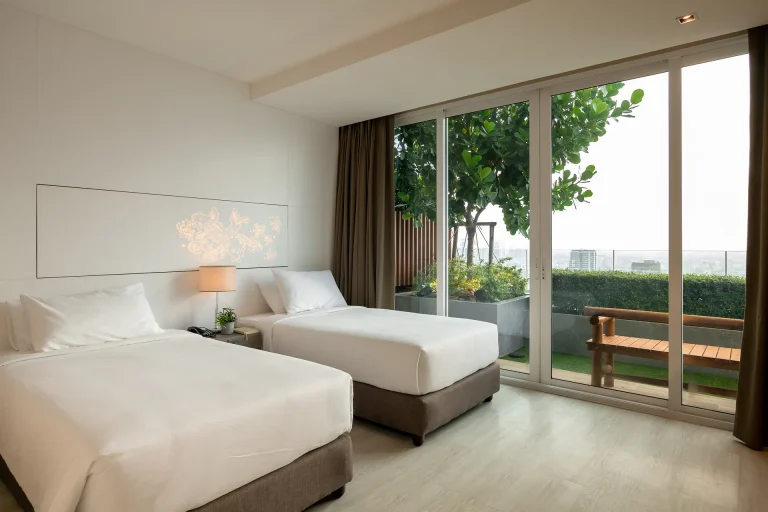 bts-2-bedroom-suite-garden-thonglor-5-star-hotel