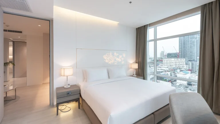 bts-serviced-apartment-2-bedroom-kitchen-thonglor-5-star-hotel