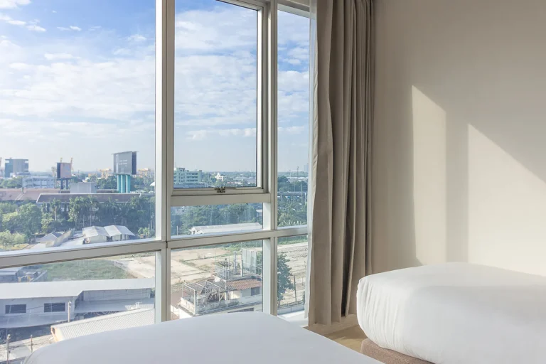 Hotel with 2 Double Beds Kitchen Sukhumvit 71 5-star bedroom.