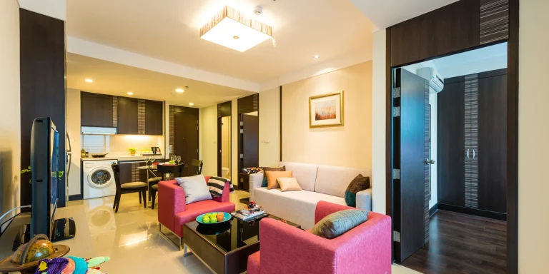 family-hotel-room-bangkok-with-kitchen-5-star