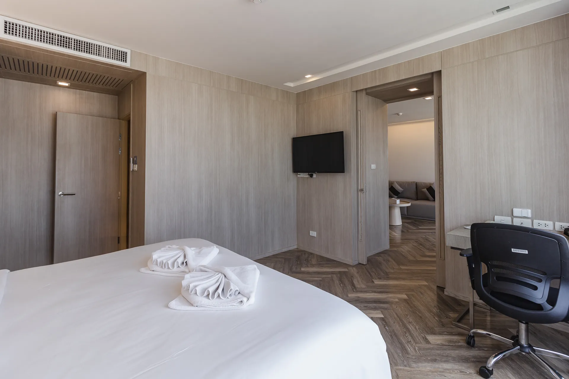 hotel apartment-style bangkok 5-star