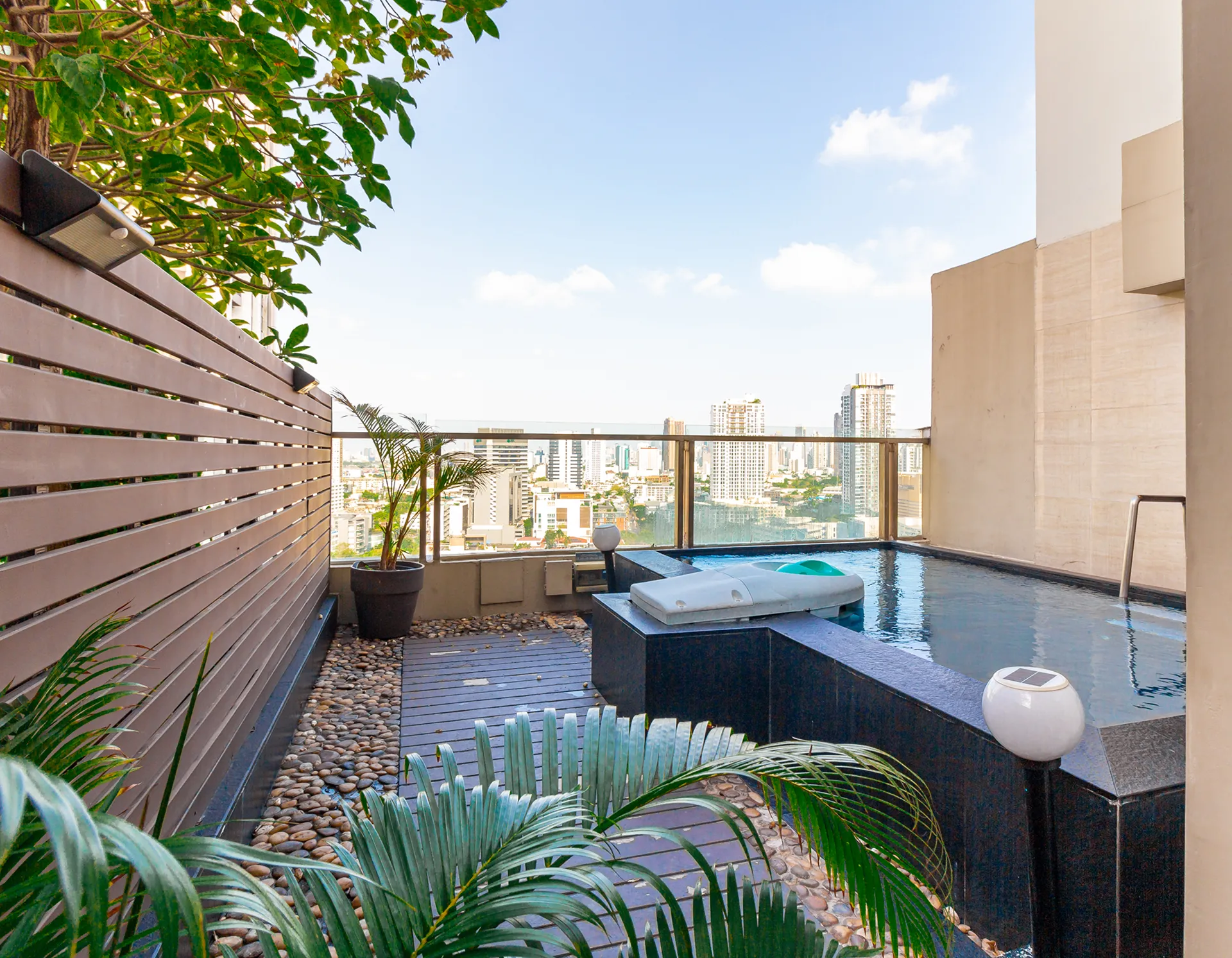 hotel suite in bangkok with pool romantic