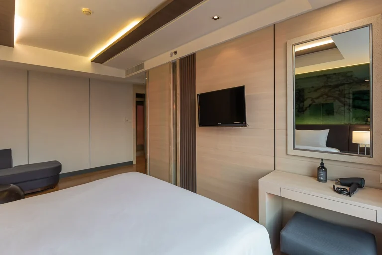 hotel-sukhumvit-suite-next-to-bts-skytrain-bangkok