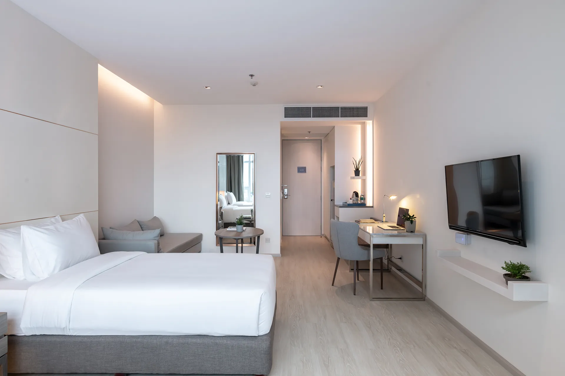 hotel-thonglor-skytrain-bangkok-guest-room