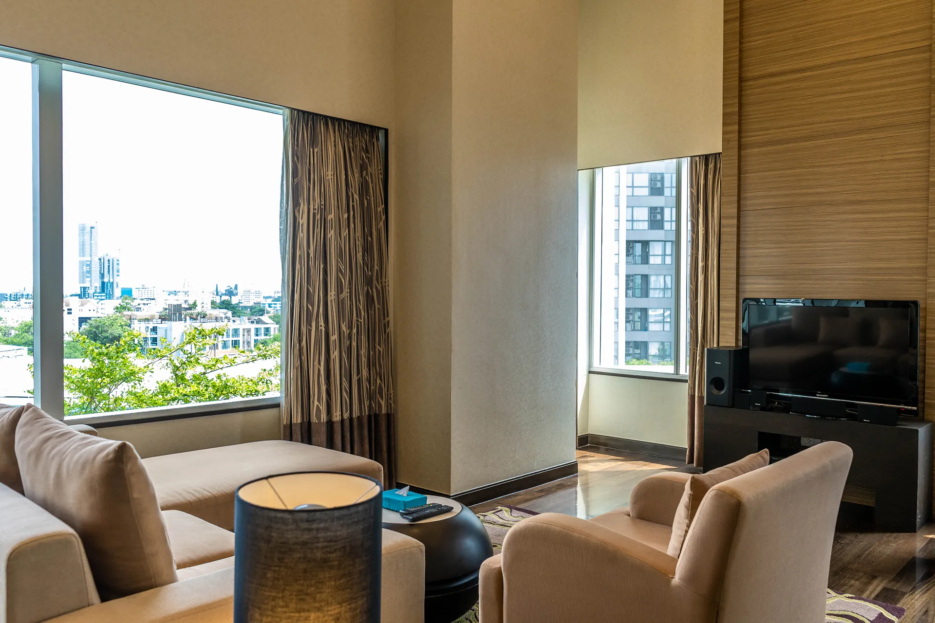 Luxury suite next to bts skytrain bangkok Hotel 5-star bedroom interior.