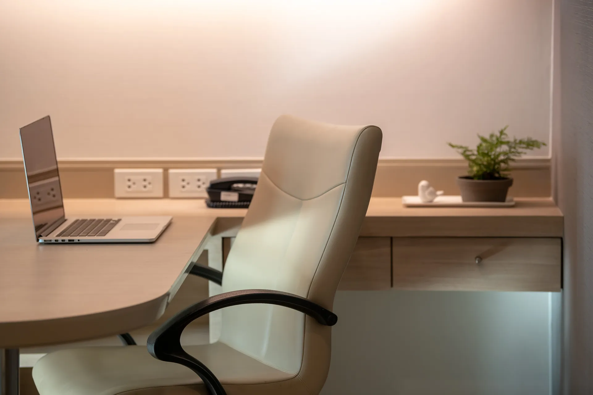 Room details inside a one-bedroom serviced apartment in Sukhumvit, Bangkok.