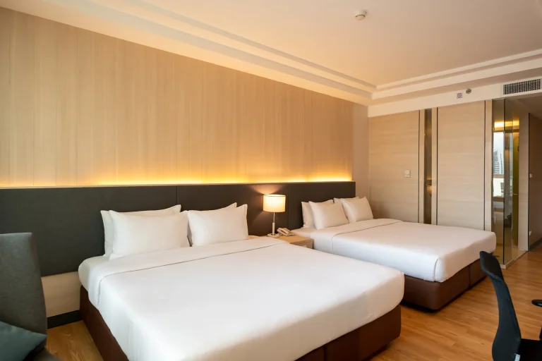 room-with-2-double-beds-hotel-kitchen-bangkok