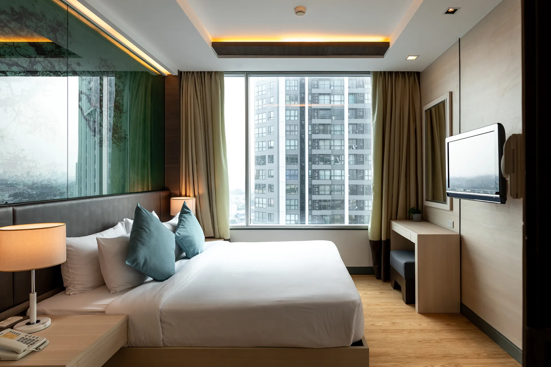 Serviced apartment 2 bedroom Sukhumvit with kitchen.