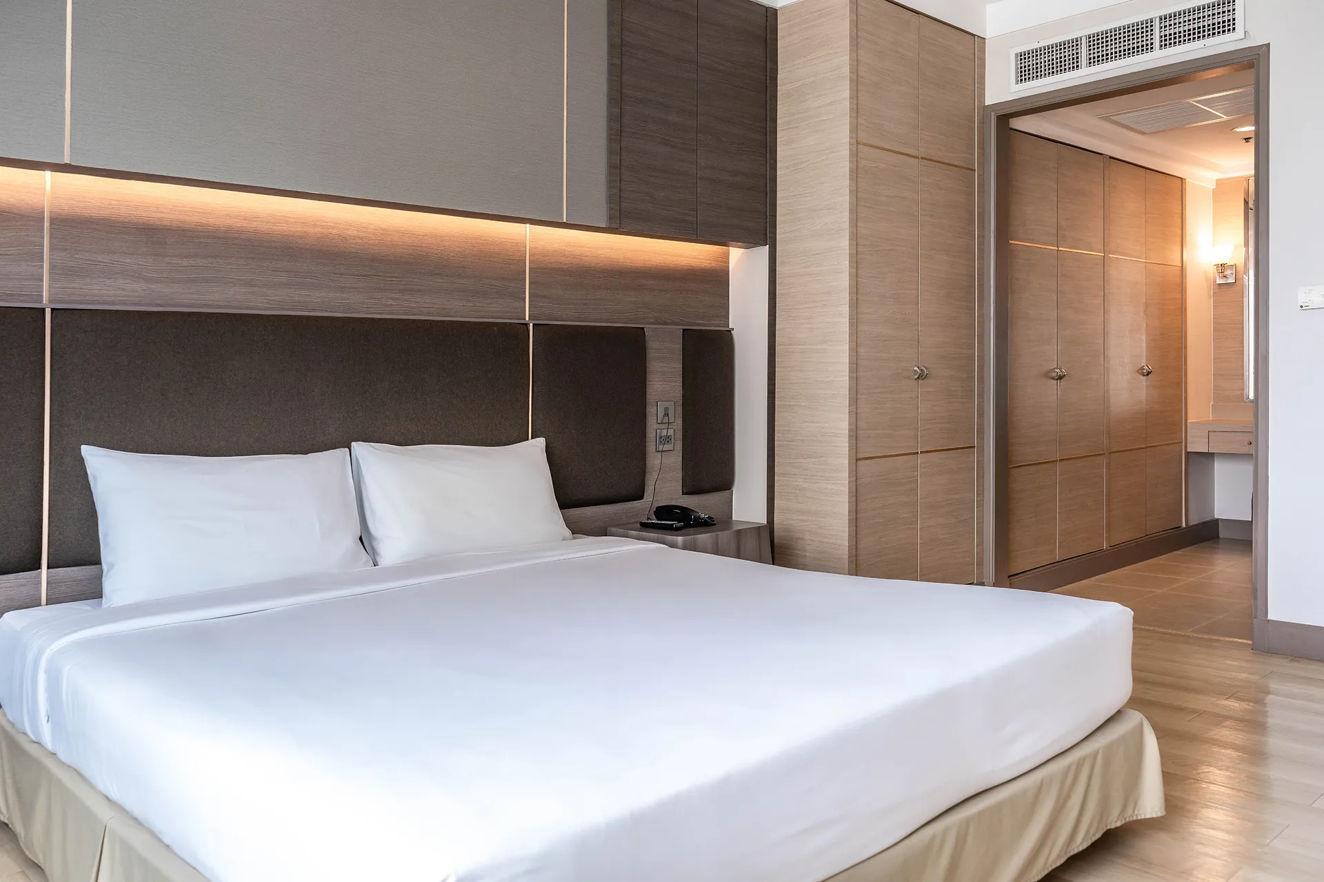 bangkok 1-bedroom suite with kitchen hotel 5-star