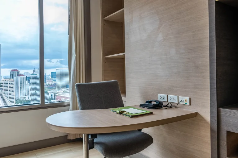 suite-bangkok-hotel-1-bedroom-with-kitchen-5-star