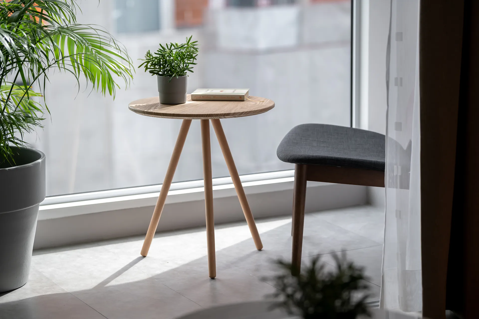 thonglor suite 2-bedroom with kitchen skytrain 5-star-hotel