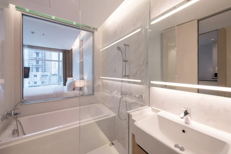 suite-with-kitchen-bangkok-thonglor-skytrain-5-star-hotel