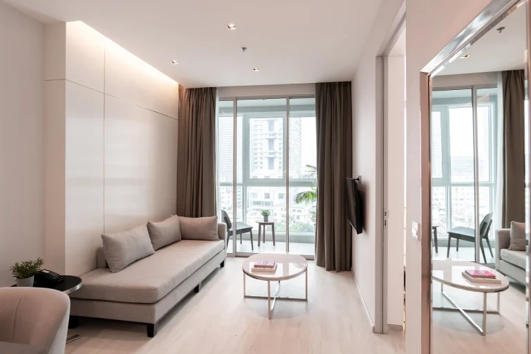 thonglor-2-bedroom-serviced-apartment-kitchen-bts-5-star-hotel