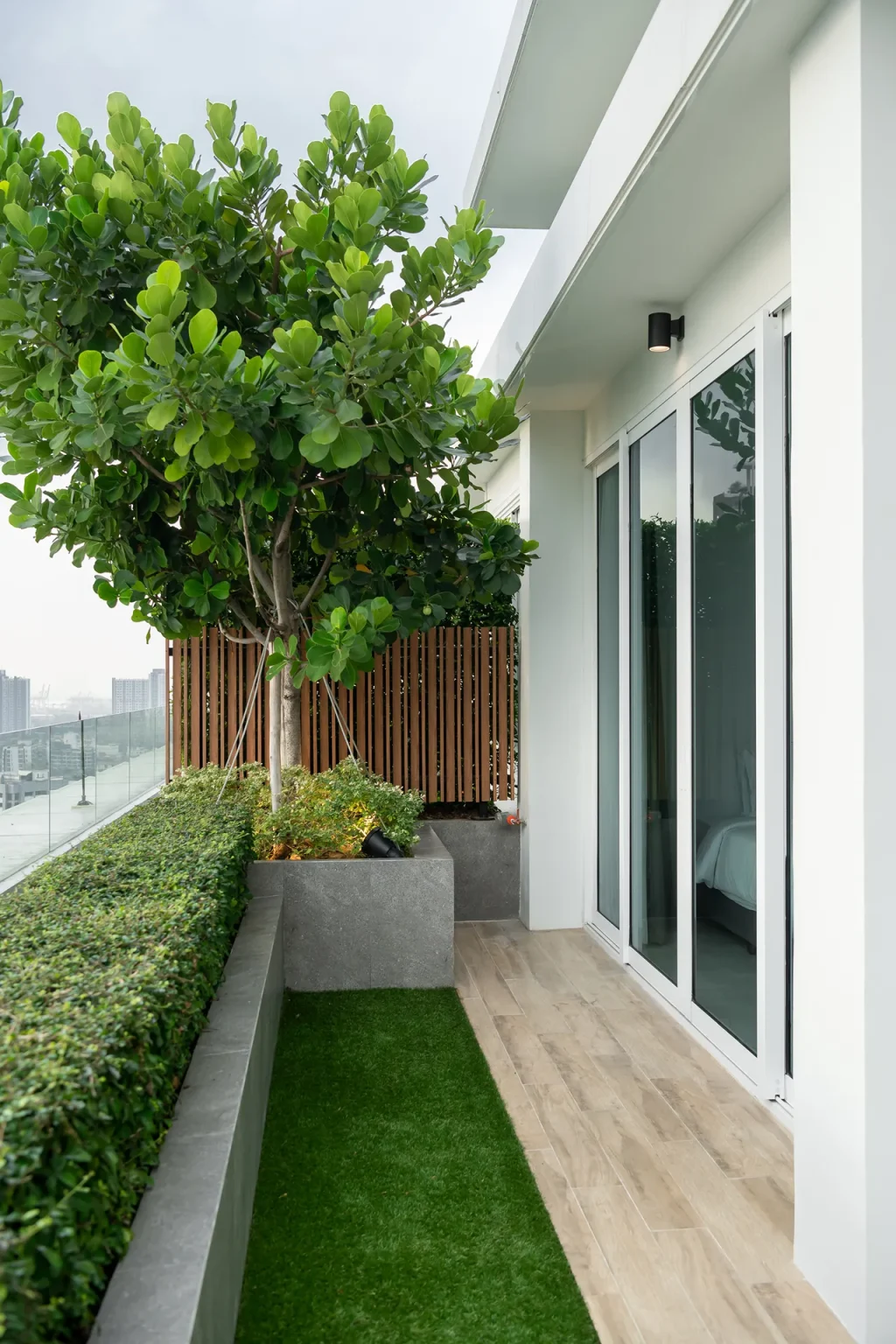 2-bedroom suite thonglor garden bts 5-star-hotel