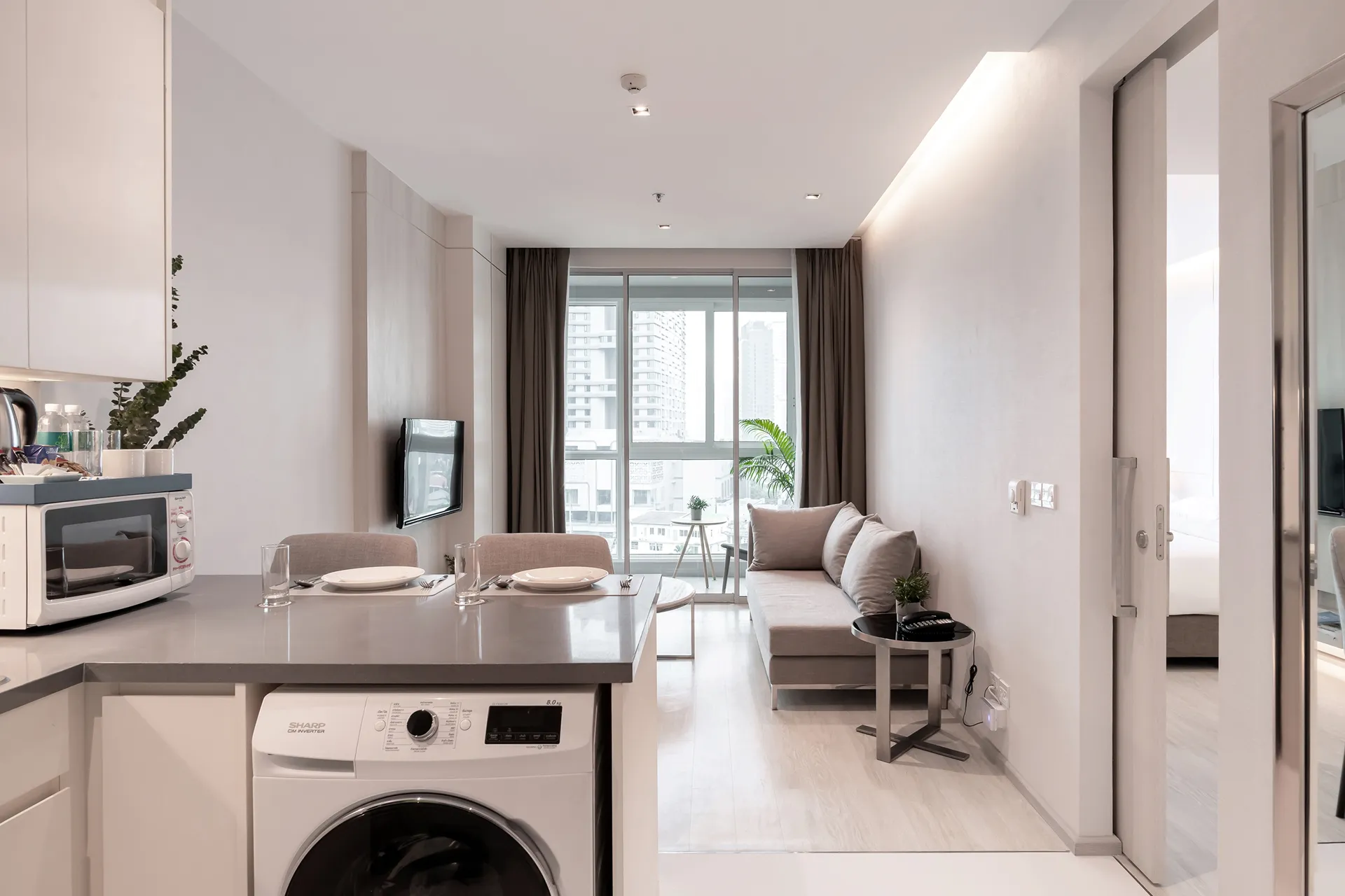 with kitchen thonglor suite bangkok skytrain 5-star-hotel