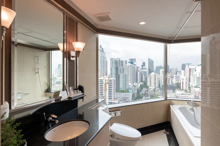 two-bedroom-suite-hotel-with-kitchen-bangkok-bathroom