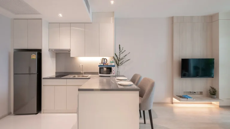 with-kitchen-skytrain-suite-bangkok-thonglor-5-star-hotel