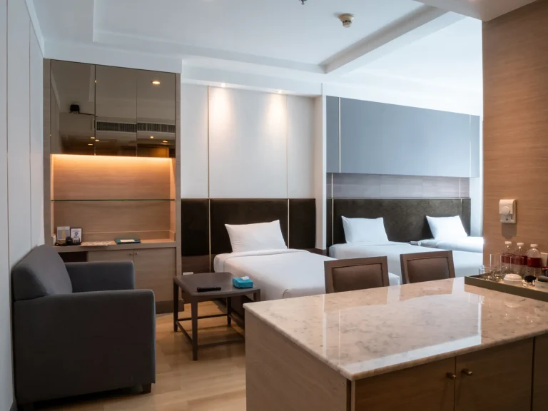 with-kitchen-triple-room-hotel-bangkok-5-star