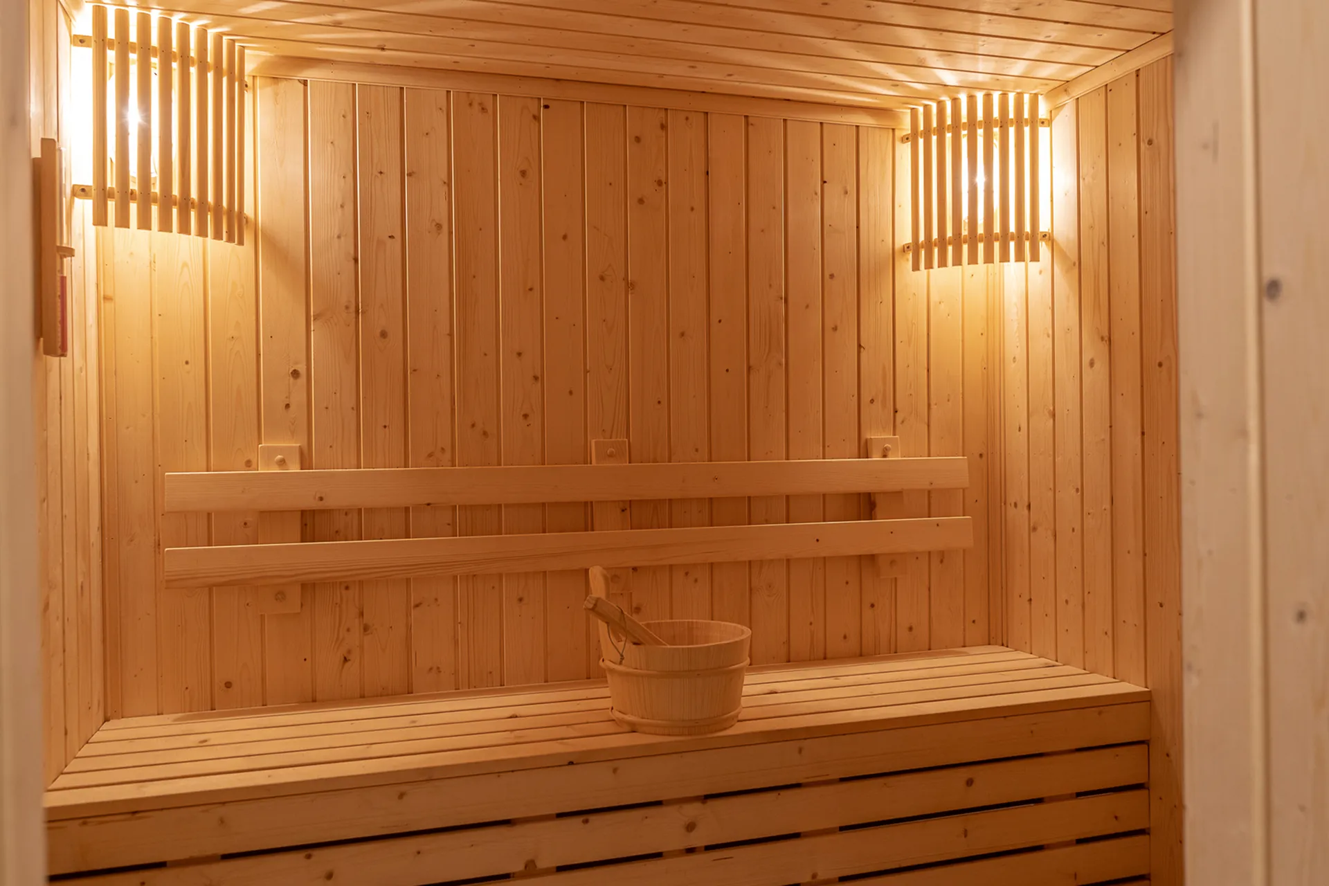 5-star hotel bangkok sukhumvit hotel near asok bts mrt sauna