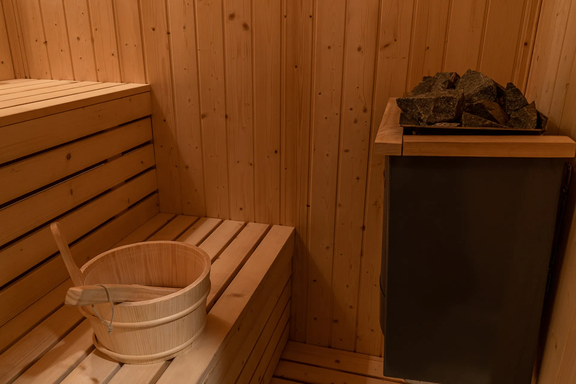 5-star hotel bangkok sukhumvit hotel near asok bts mrt steam and sauna