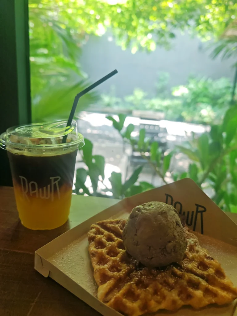 garden cafe Bangkok - Jasmine Hotel Group