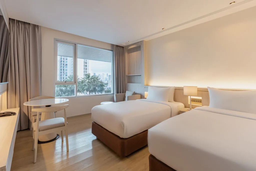 Family-friendly stay on Rama 4 Bangkok with spacious guest rooms