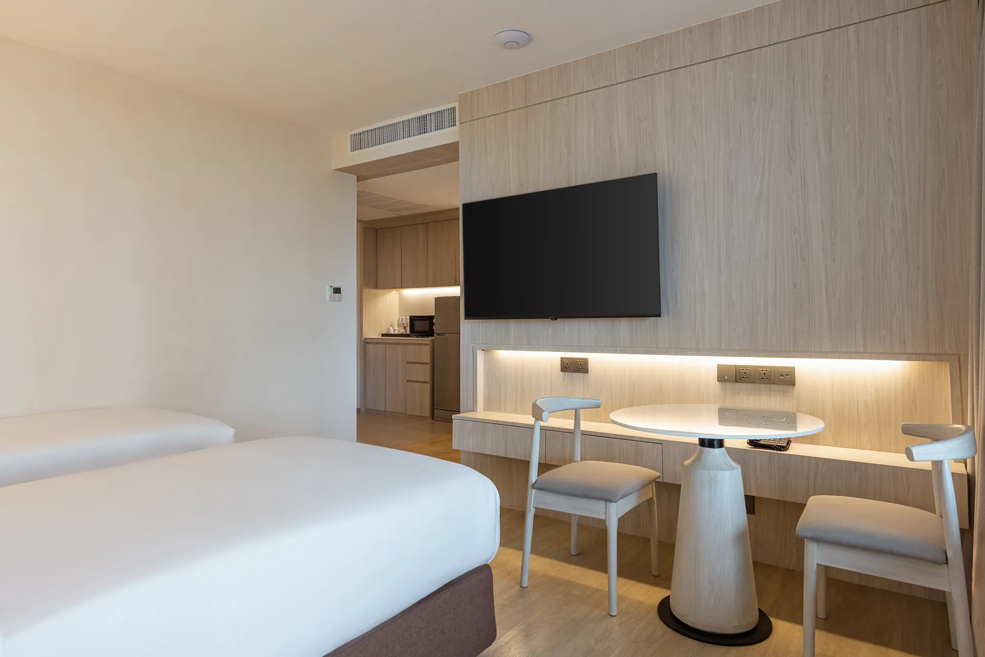 Deluxe Triple Exclusive Room at a 5-star hotel near BTS Ekkamai