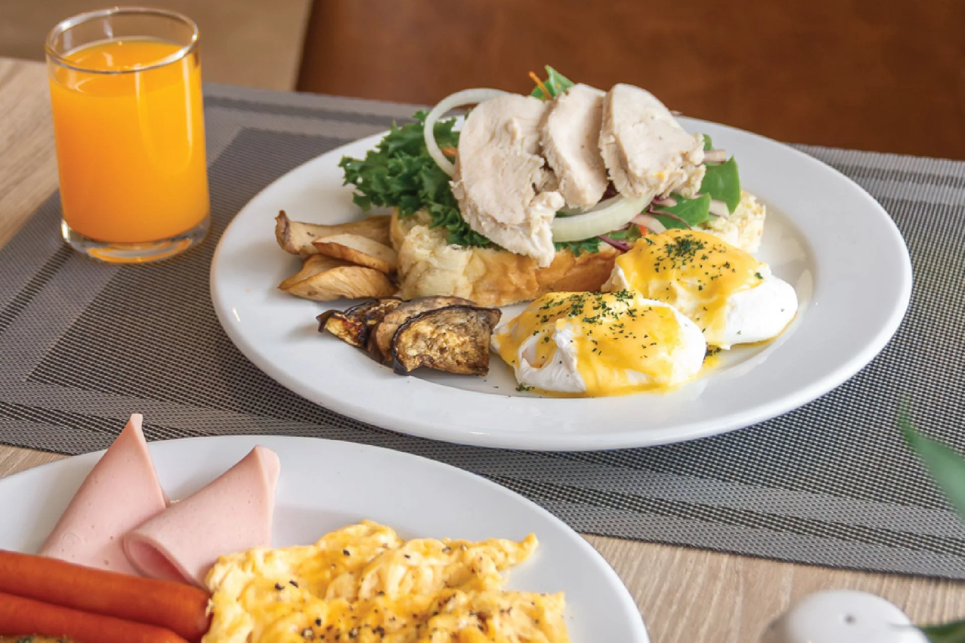 Stay exclusive , Free breakfast