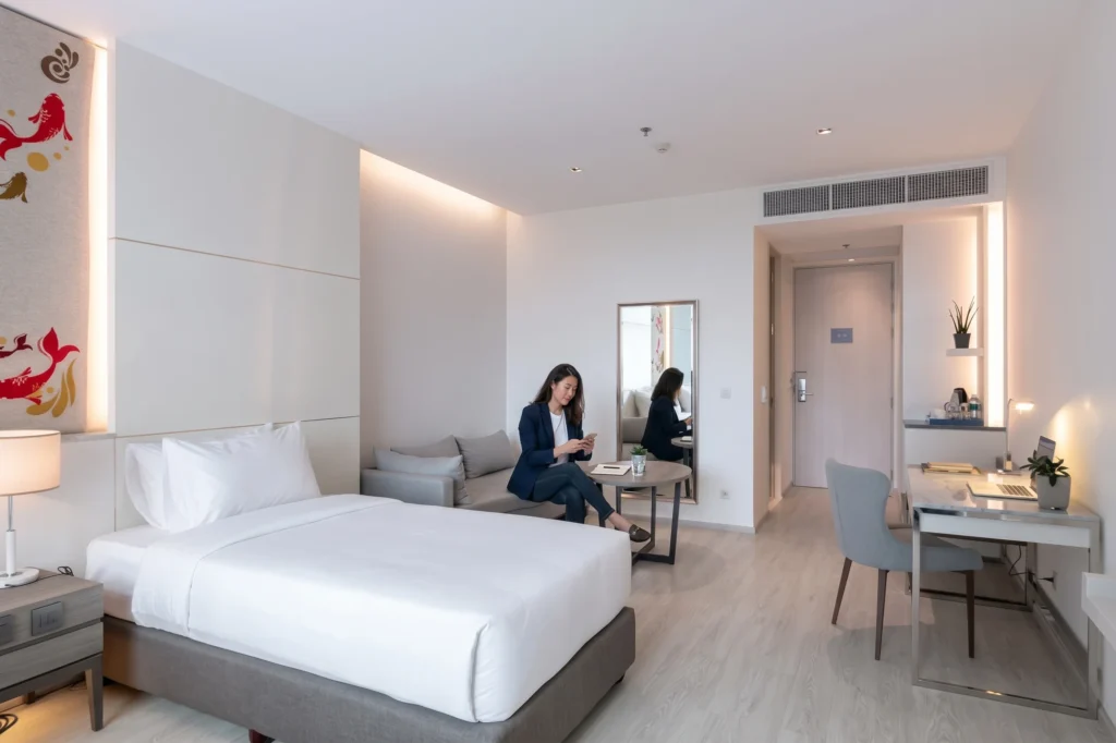 hotel-for-solo-travelers-bangkok-94e